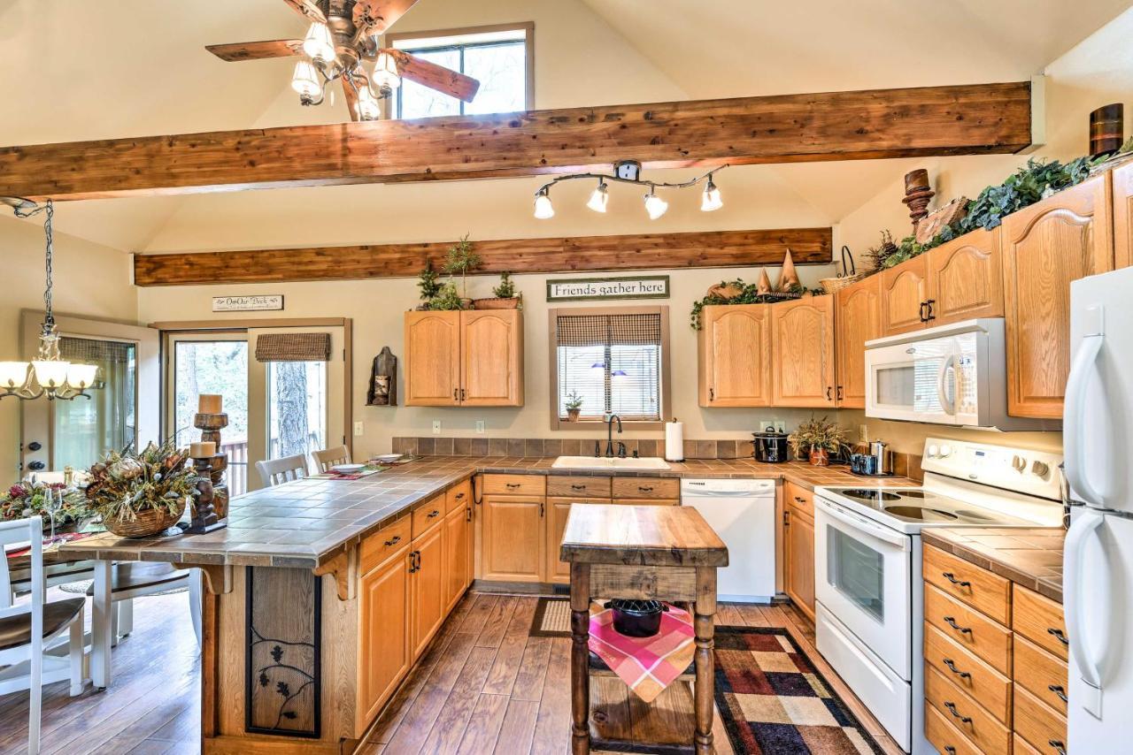 Prescott Cabin With Beautiful Forest Views And Deck! Exterior photo